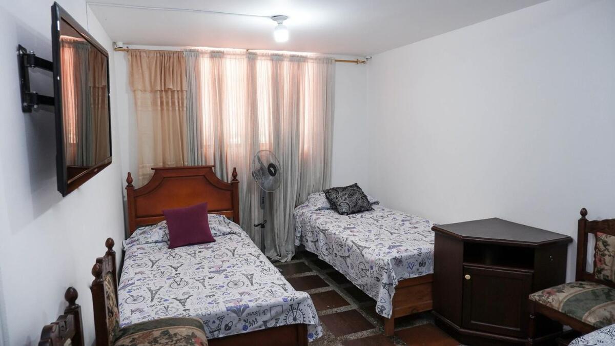 Panoramico Hotel Меделин Екстериор снимка